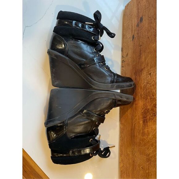 MICHAEL KORS Black Patent LIZZIE Hi High Top Wedge Platform Sneakers Booties 7.5 - Picture 3 of 13